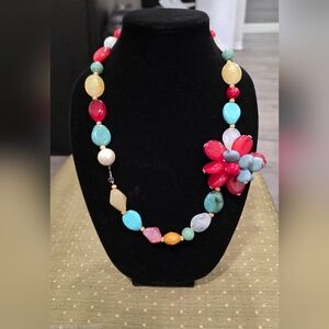 Vibrant Multicolor Beaded Necklace with Floral Design